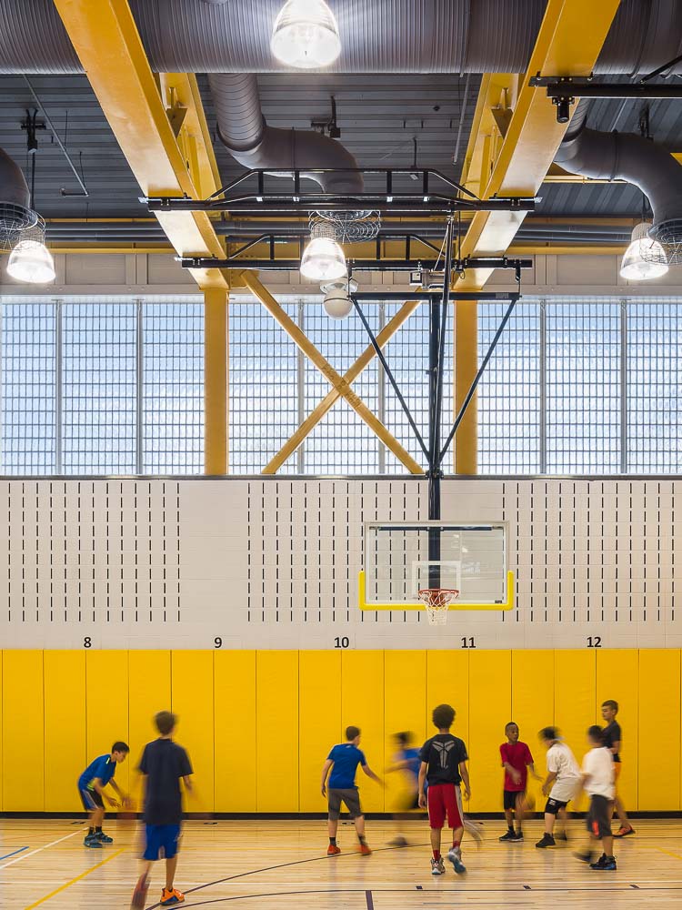 Gym Vistabrik Glass Brick Wall in New York School