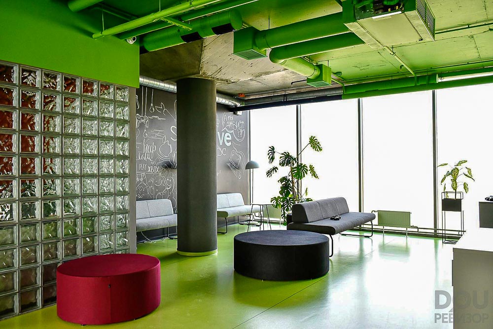 Office Space Green - Glass Block